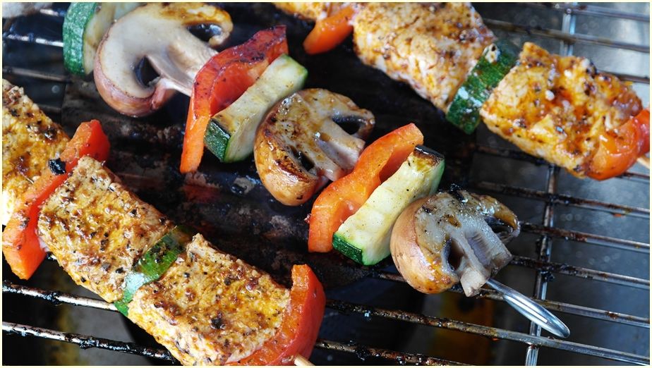 meat-1440105_1920-cr-ir